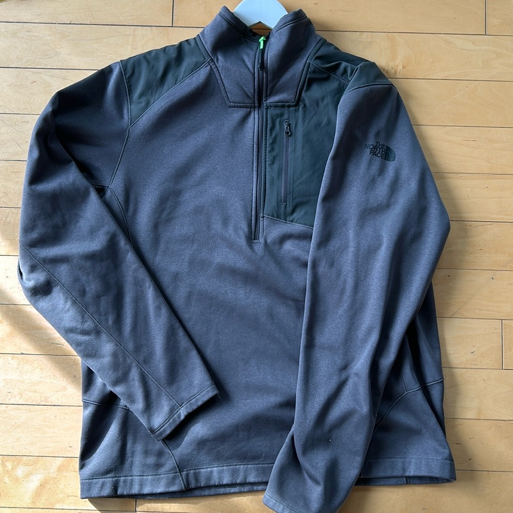 The North Face Grey & Neon Green pull over Large